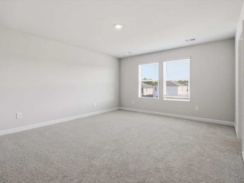 Spacious, unfurnished interior of a new home in Creek Ridge - Signature Collection, Spartanburg (Image 12). Spacious, unfurnished interior of a new home in Creek Ridge - Signature Collection, Spartanburg (Image 12).