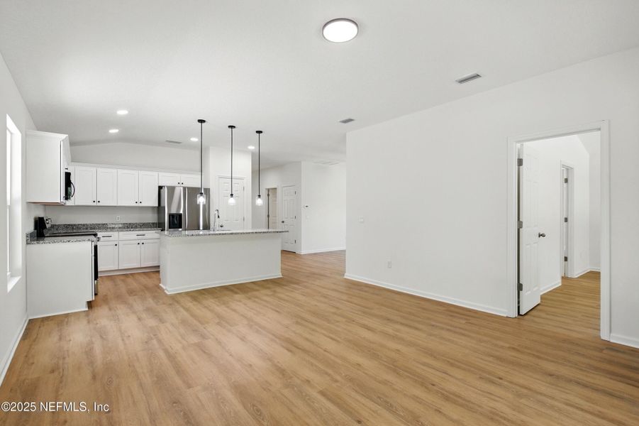 Spacious, unfurnished interior of a new home in , Satsuma (Image 29).