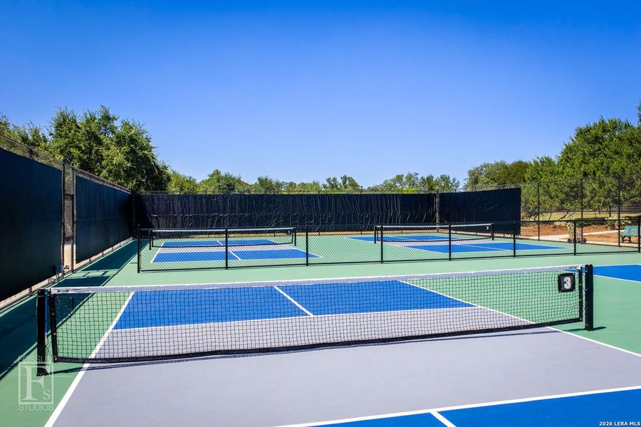 Community amenities in Vintage Oaks, New Braunfels (Image 34).