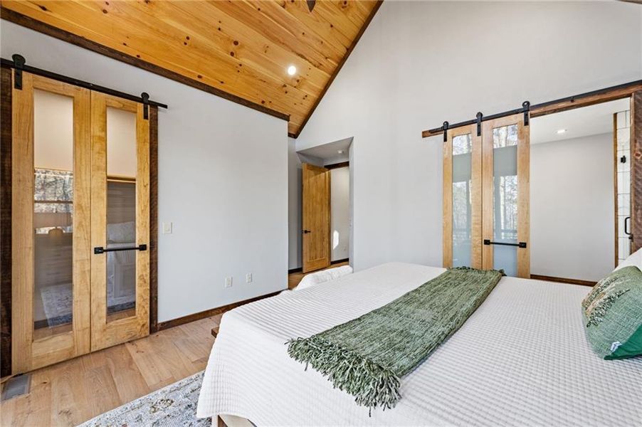 Furnished interior view inside a new home in , McCaysville (Image 15).