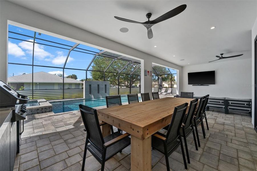 Image 10 of a home in .