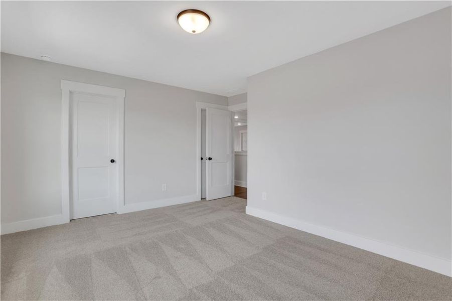Spacious, unfurnished interior of a new home in Twin Lakes, Hoschton (Image 30). Spacious, unfurnished interior of a new home in Twin Lakes, Hoschton (Image 30).