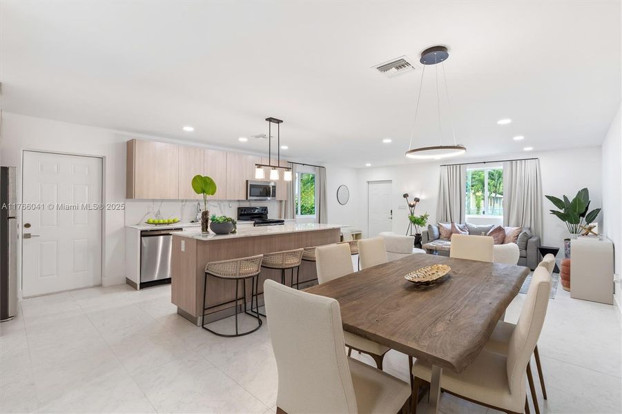 Furnished interior view inside a new home in , Fort Lauderdale (Image 33).