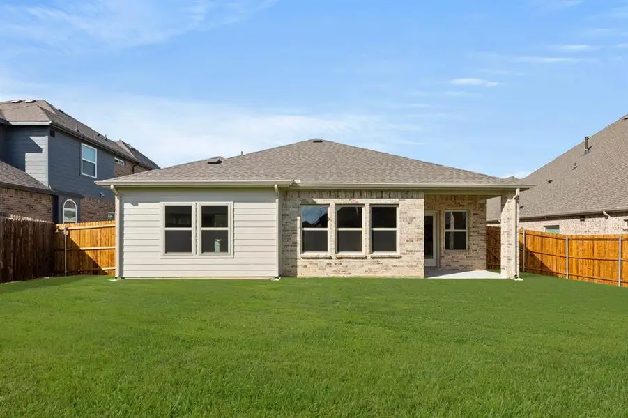 228 Tradd-Back-2 228 Tradd-Back-2