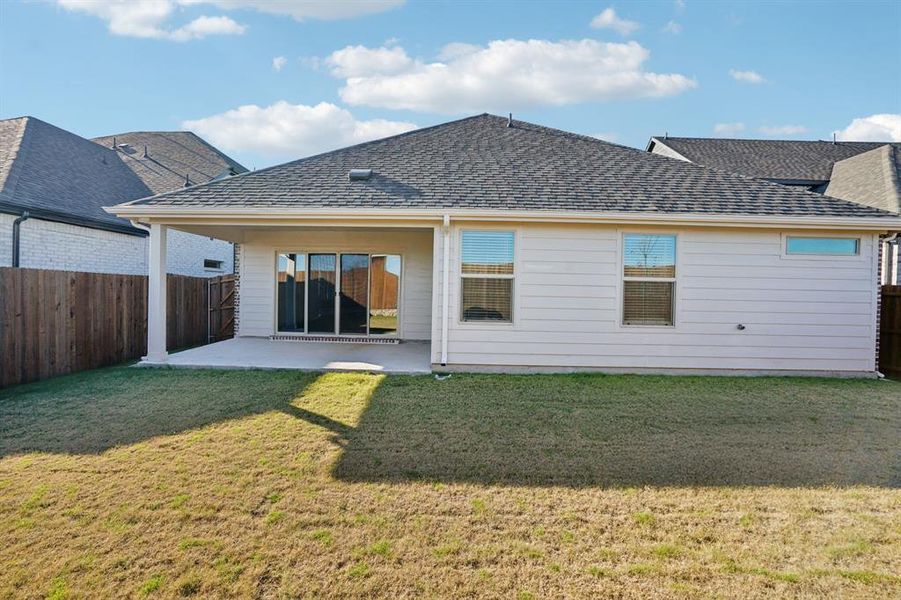 Exterior details and patio area of a home in Windmore, Princeton (Image 25).