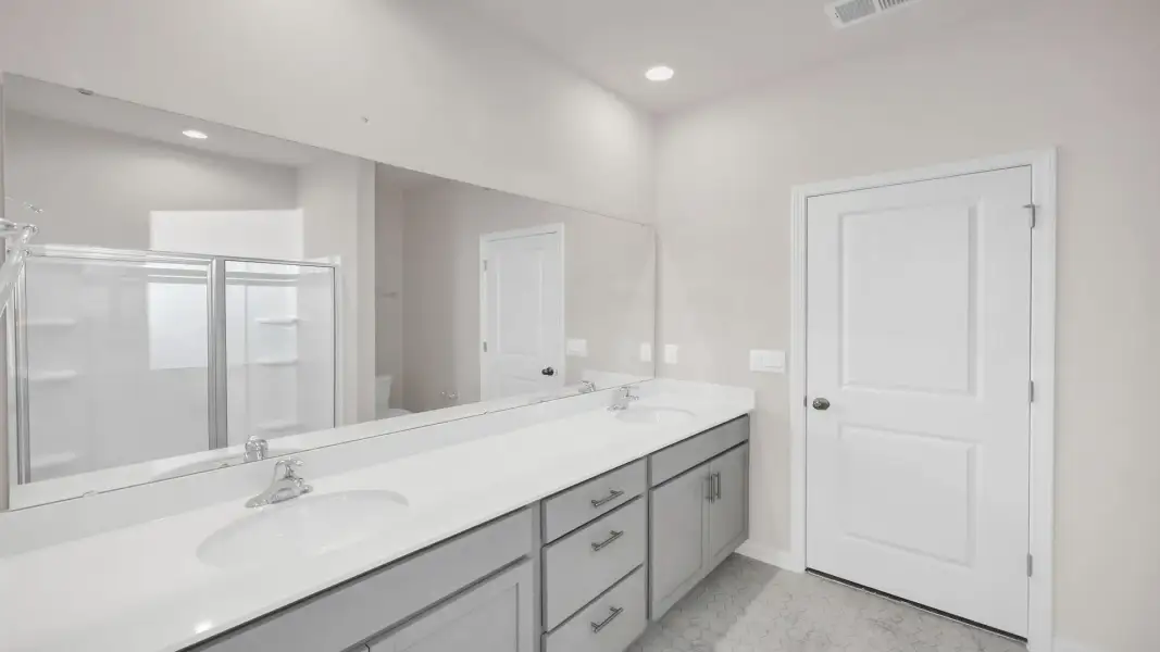 Furnished interior view inside a new home in Livingston Woods, Irmo (Image 8).