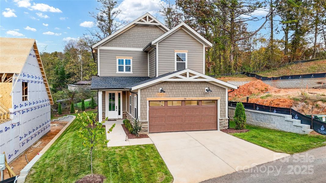 Exterior details and patio area of a home in , Weaverville (Image 4).