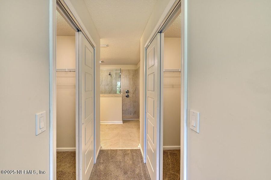 Spacious, unfurnished interior of a new home in , Jacksonville (Image 21).