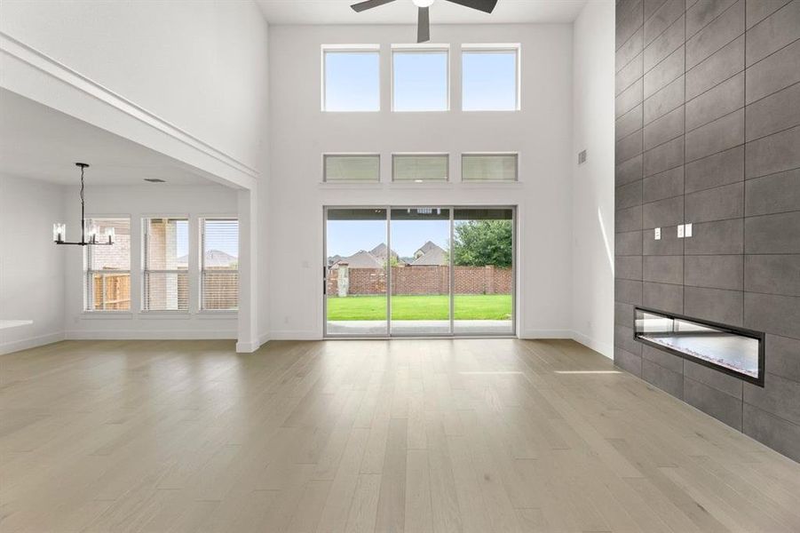 Spacious, unfurnished interior of a new home in Woodcreek, Fate (Image 33). Spacious, unfurnished interior of a new home in Woodcreek, Fate (Image 33).