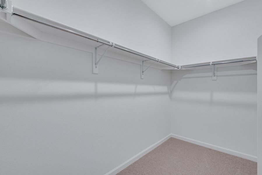 Spacious, unfurnished interior of a new home in The Aurora Highlands, Aurora (Image 22).