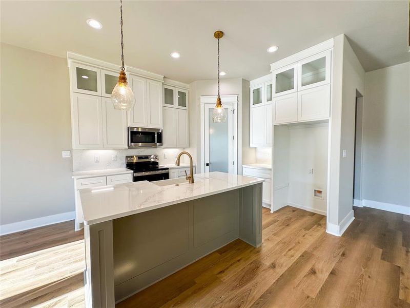 Furnished interior view inside a new home in , Paradise (Image 8).