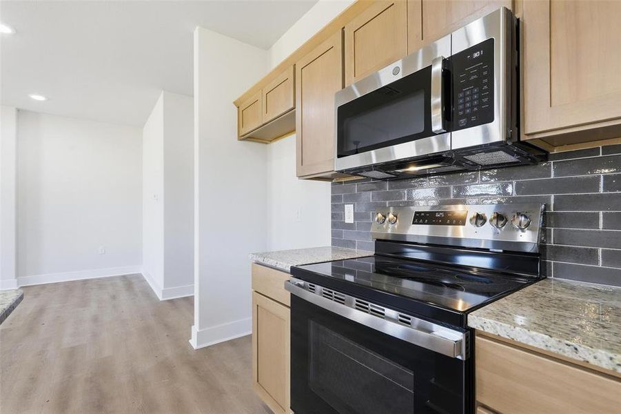 Furnished interior view inside a new home in , Tolar (Image 12).