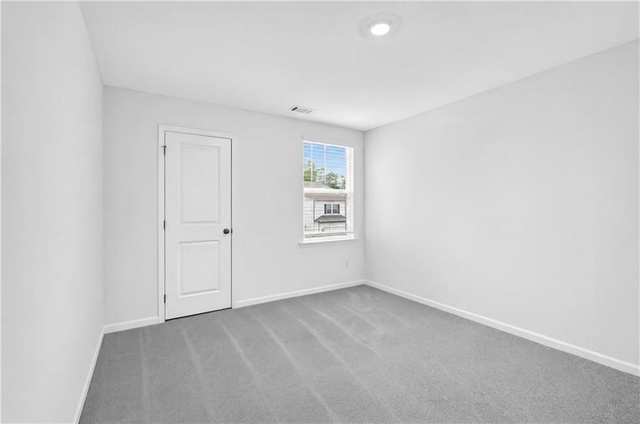 Spacious, unfurnished interior of a new home in Timber Ridge, Douglasville (Image 39). Spacious, unfurnished interior of a new home in Timber Ridge, Douglasville (Image 39).