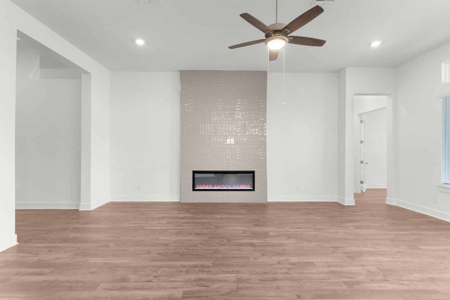 Spacious, unfurnished interior of a new home in Broken Oak, Georgetown (Image 15).
