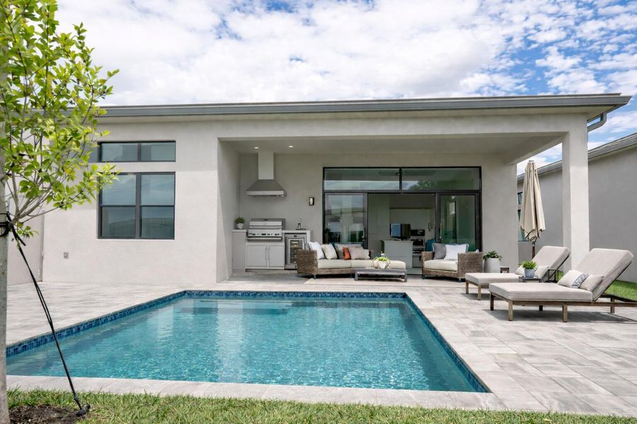 033a75cf-2c5a-40fe-bb6b-aa8dfd600fba