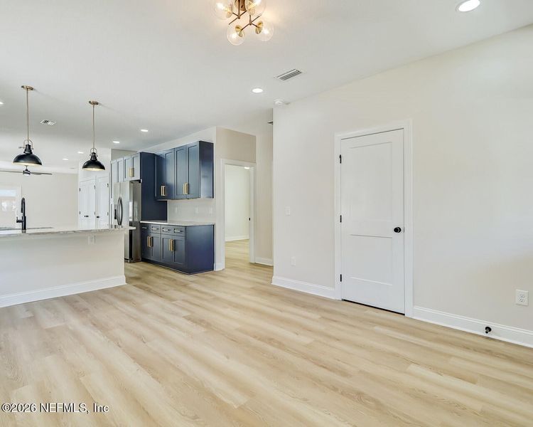 Spacious, unfurnished interior of a new home in , Jacksonville (Image 34).