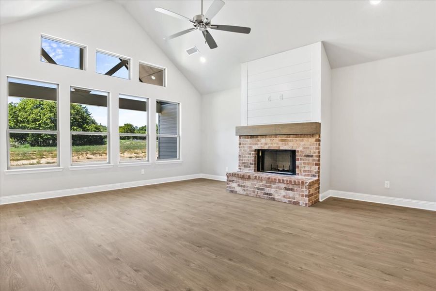Spacious, unfurnished interior of a new home in The Ranches at Valley View, Springtown (Image 26).