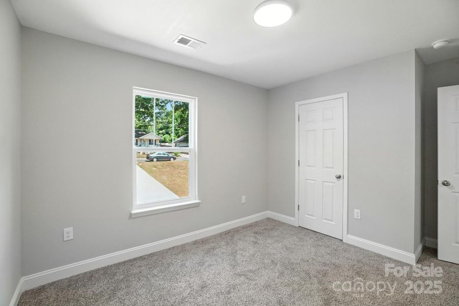 Spacious, unfurnished interior of a new home in , Charlotte (Image 16).