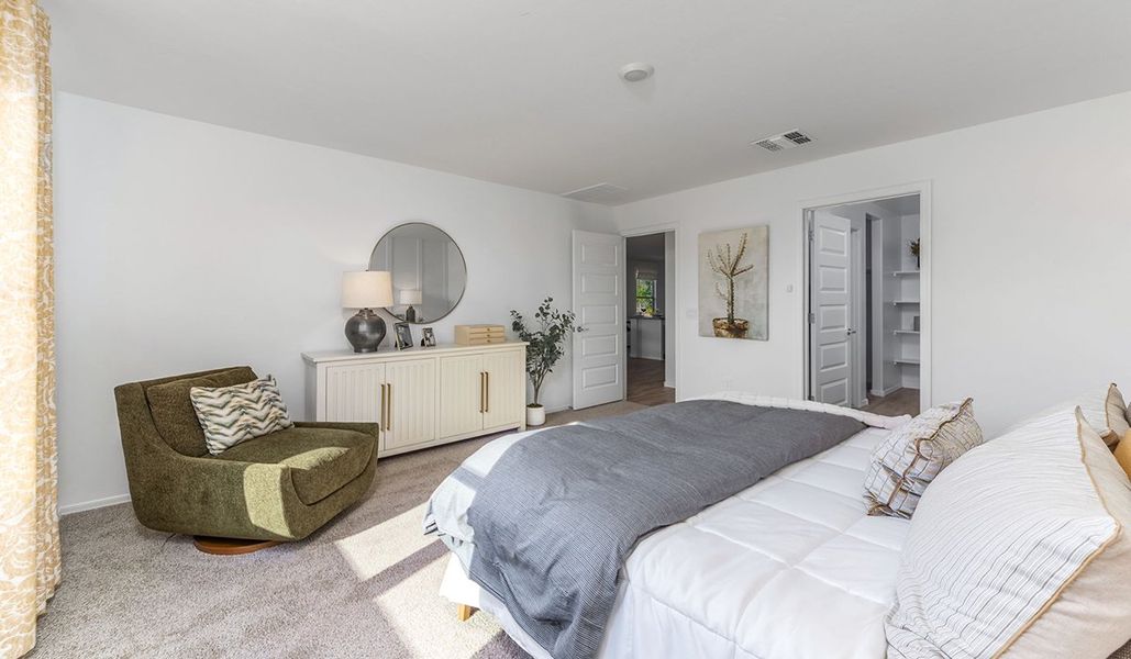 Furnished interior view inside a new home in Entrada Del Toro at Rancho Sahuarita, Sahuarita (Image 23).