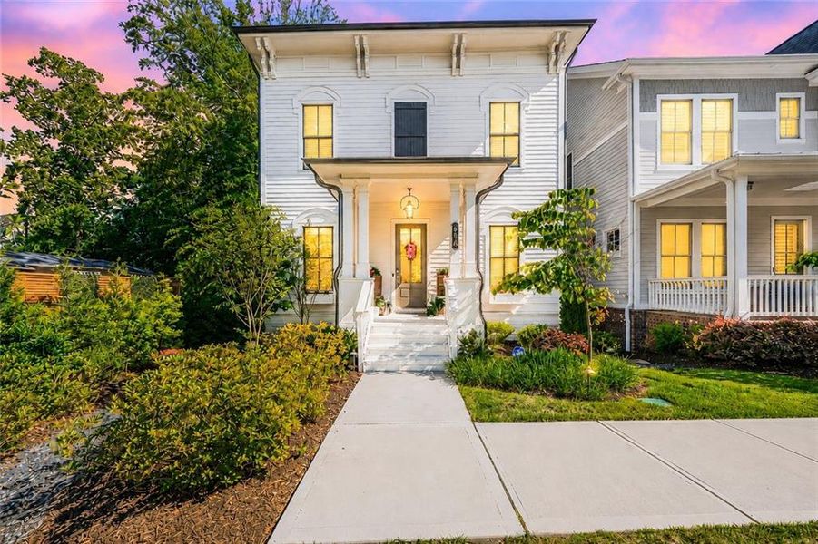 Exterior details and patio area of a home in Manning on the Square, Alpharetta (Image 3).