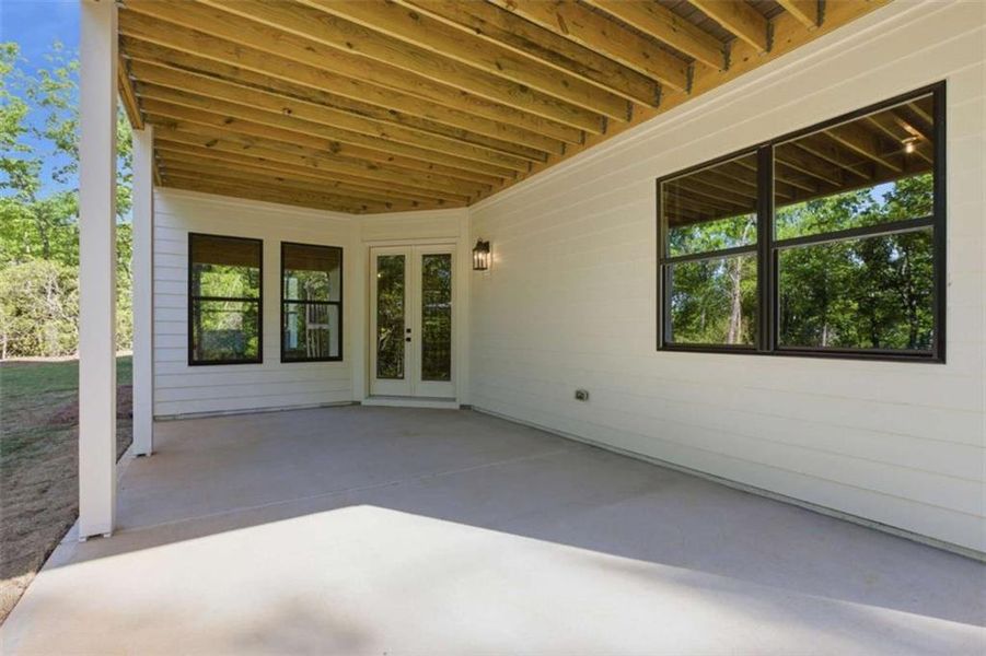 Exterior details and patio area of a home in , Clarkesville (Image 33).