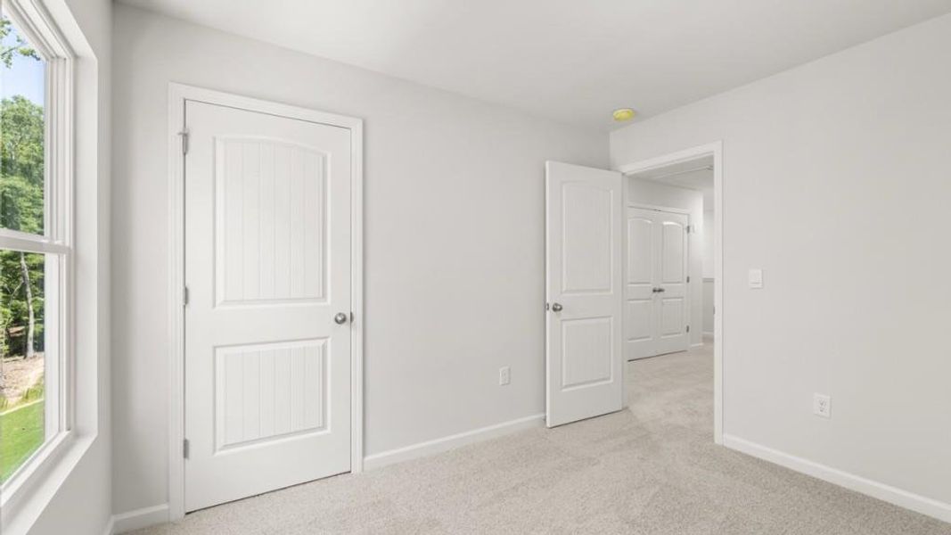 Spacious, unfurnished interior of a new home in Falcon Landing, Gainesville (Image 17). Spacious, unfurnished interior of a new home in Falcon Landing, Gainesville (Image 17).