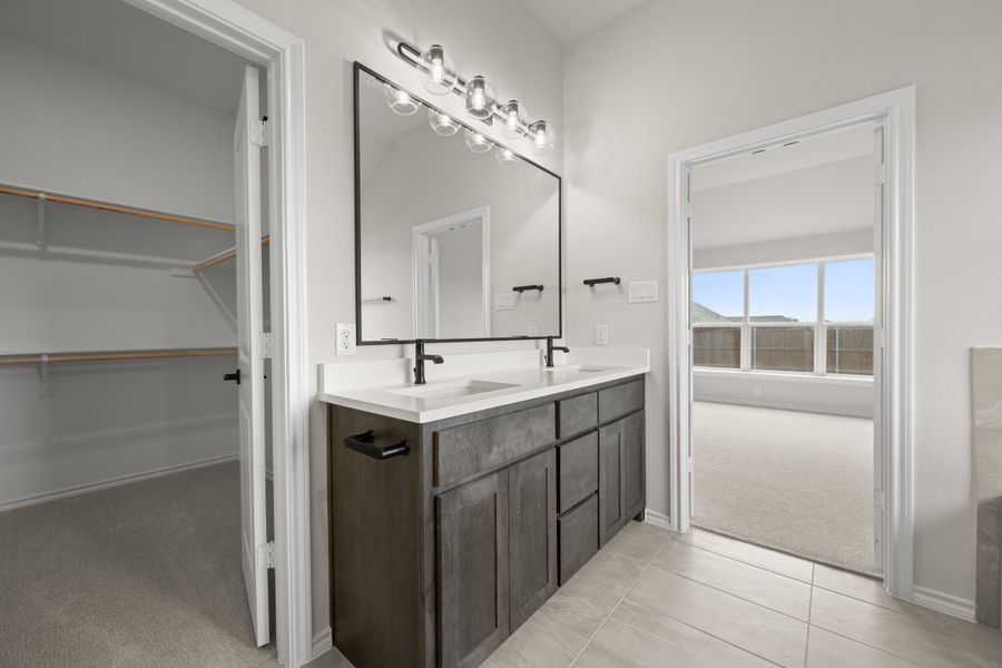 Furnished interior view inside a new home in Waterford Park, Weatherford (Image 11). Furnished interior view inside a new home in Waterford Park, Weatherford (Image 11).