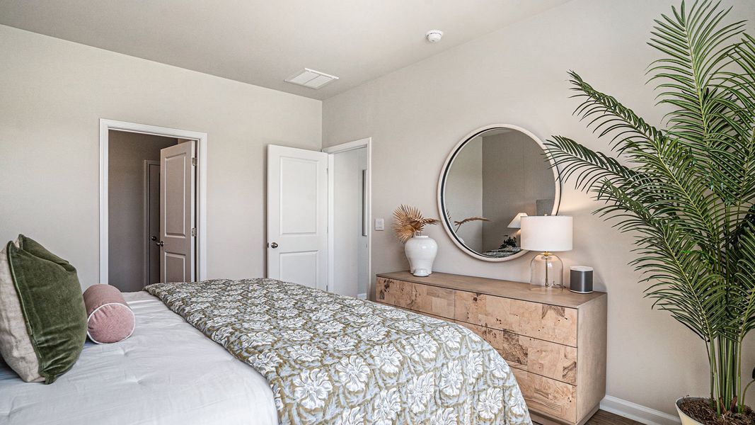 Furnished interior view inside a new home in Sandpiper Place, Myrtle Beach (Image 8).