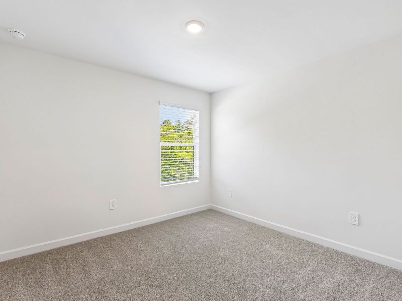 Spacious, unfurnished interior of a new home in Avalon, Gastonia (Image 14).