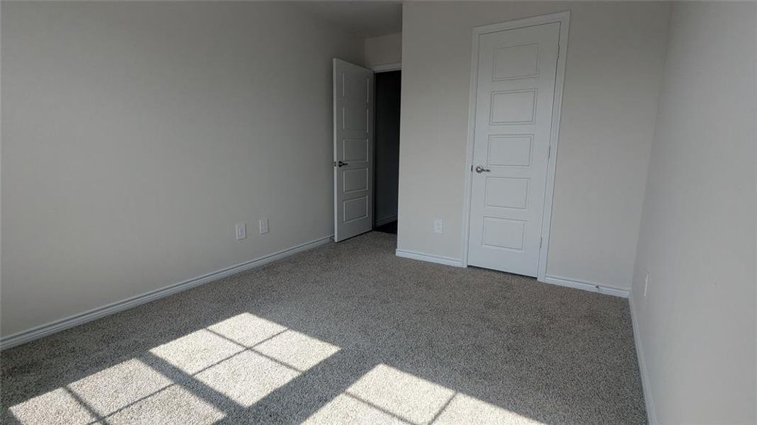 Spacious, unfurnished interior of a new home in Trailstone, Caddo Mills (Image 9).