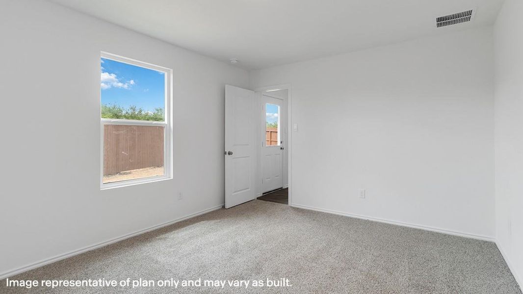 Spacious, unfurnished interior of a new home in Garver Heights, Houston (Image 6). Spacious, unfurnished interior of a new home in Garver Heights, Houston (Image 6).