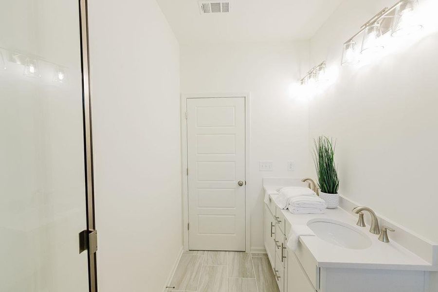 Furnished interior view inside a new home in , Dawsonville (Image 16). Furnished interior view inside a new home in , Dawsonville (Image 16).