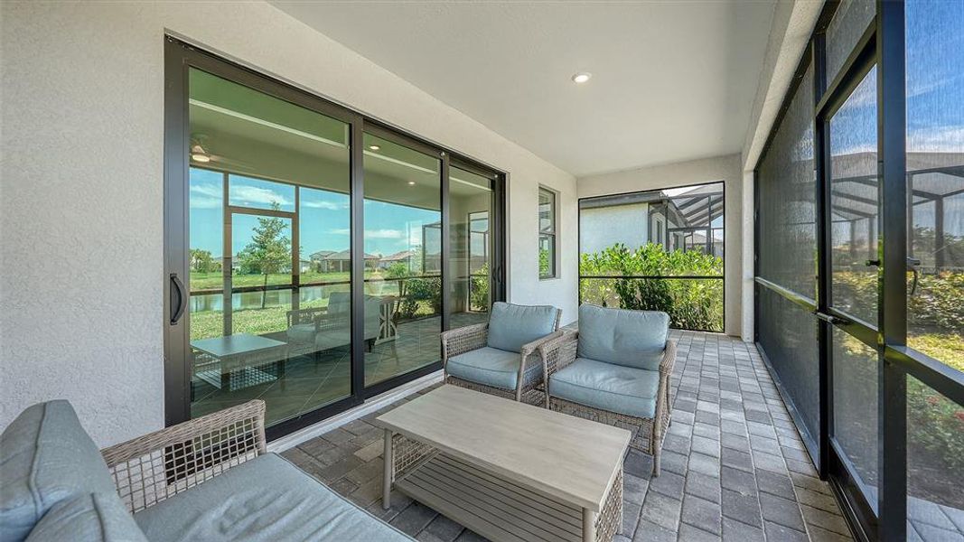 Exterior details and patio area of a home in , Venice (Image 32).