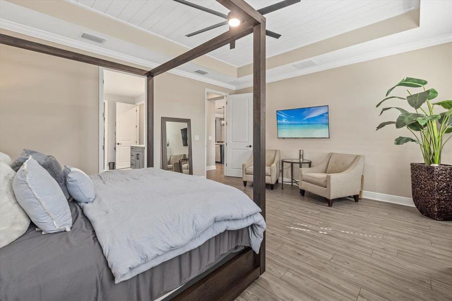 Furnished interior view inside a new home in , Lakewood Ranch (Image 33).