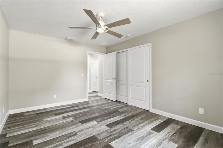 Spacious, unfurnished interior of a new home in , Dunnellon (Image 28). Spacious, unfurnished interior of a new home in , Dunnellon (Image 28).