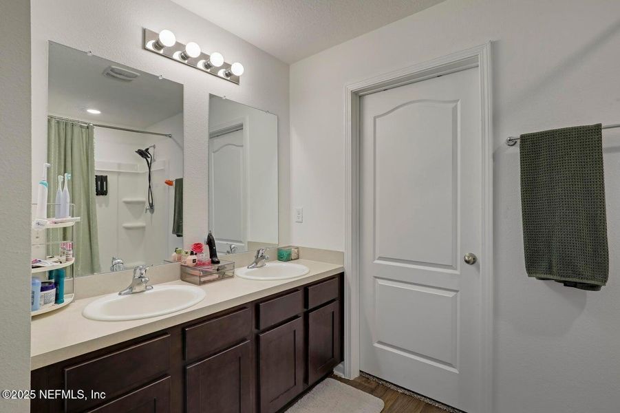 Furnished interior view inside a new home in The Arbors, Jacksonville (Image 28). Furnished interior view inside a new home in The Arbors, Jacksonville (Image 28).