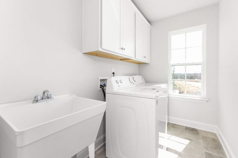 Furnished interior view inside a new home in Avondale, Greensboro (Image 59).