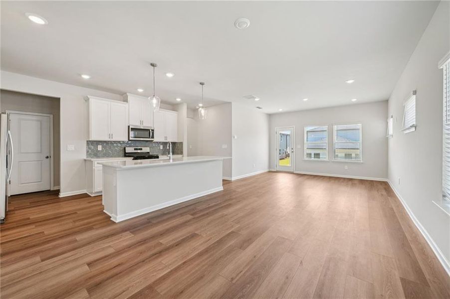 Spacious, unfurnished interior of a new home in Martin Springs - Reserve Series, Lawrenceville (Image 18).