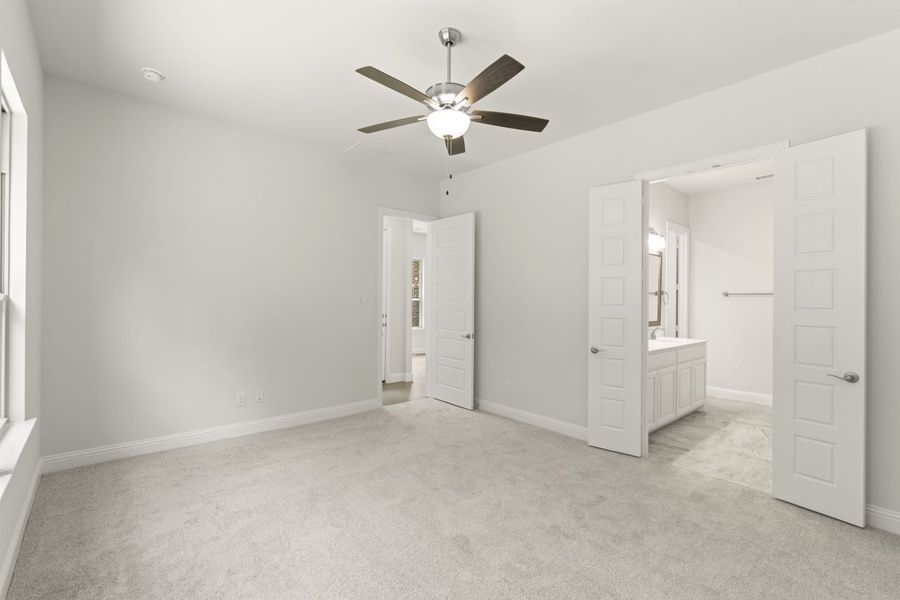 Spacious, unfurnished interior of a new home in Villas at Long Branch, Rowlett (Image 17). Spacious, unfurnished interior of a new home in Villas at Long Branch, Rowlett (Image 17).