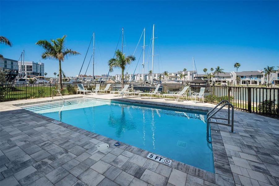 Community amenities in , Madeira Beach (Image 65).