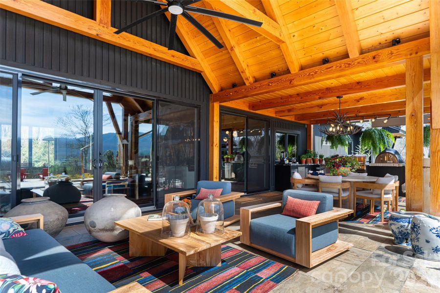 Community amenities in , Fairview (Image 21).