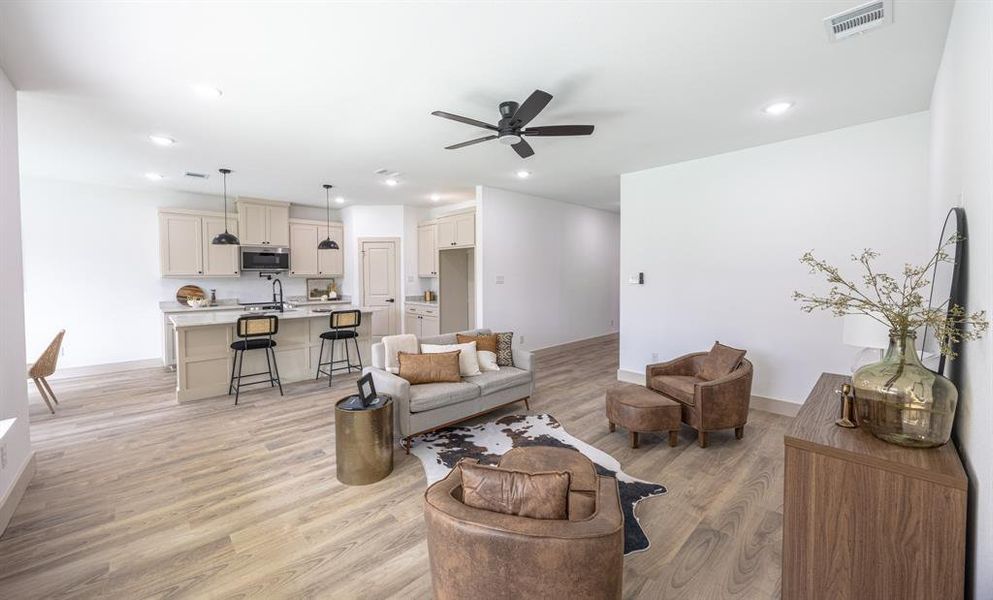 Furnished interior view inside a new home in , Fort Worth (Image 18). Furnished interior view inside a new home in , Fort Worth (Image 18).