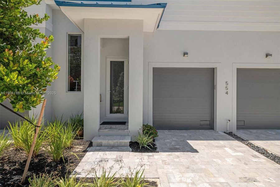 Exterior details and patio area of a home in , Pompano Beach (Image 36).