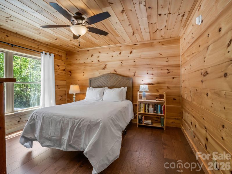 Furnished interior view inside a new home in , Lake Lure (Image 5).
