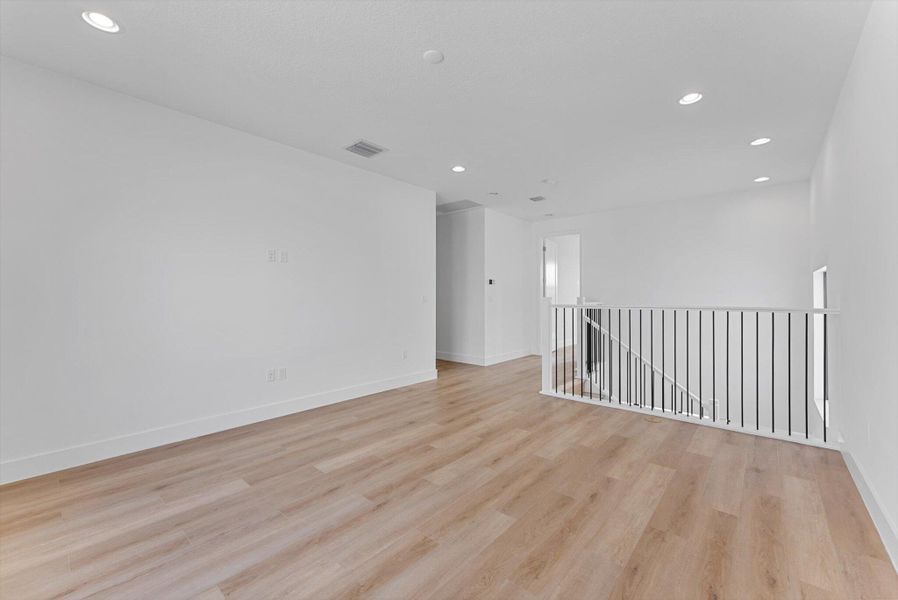 Spacious, unfurnished interior of a new home in , Boca Raton (Image 32). Spacious, unfurnished interior of a new home in , Boca Raton (Image 32).