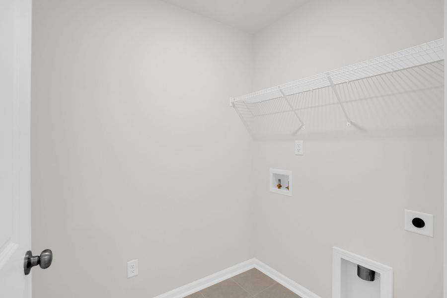 Spacious, unfurnished interior of a new home in Carriage Estates, Lexington (Image 43).