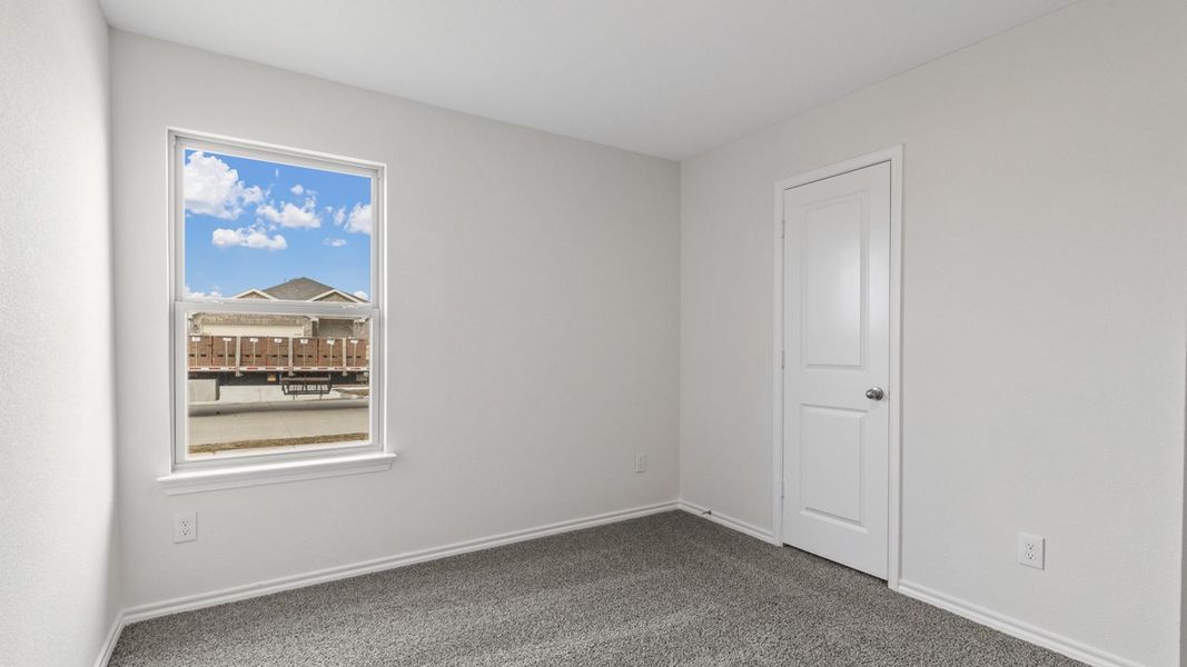 Spacious, unfurnished interior of a new home in Creeks at Burnett Trail, Canton (Image 17).