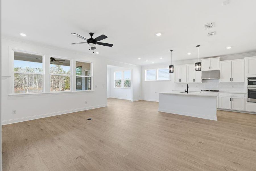 Spacious, unfurnished interior of a new home in Reserve at Hickory Walk, Kennesaw (Image 20). Spacious, unfurnished interior of a new home in Reserve at Hickory Walk, Kennesaw (Image 20).