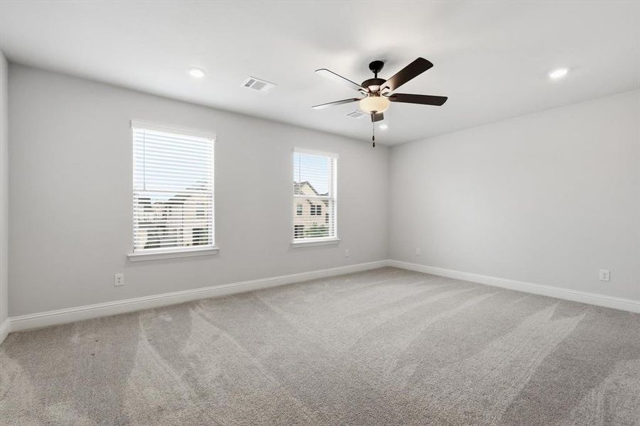 Spacious, unfurnished interior of a new home in Harvest, Argyle (Image 29).