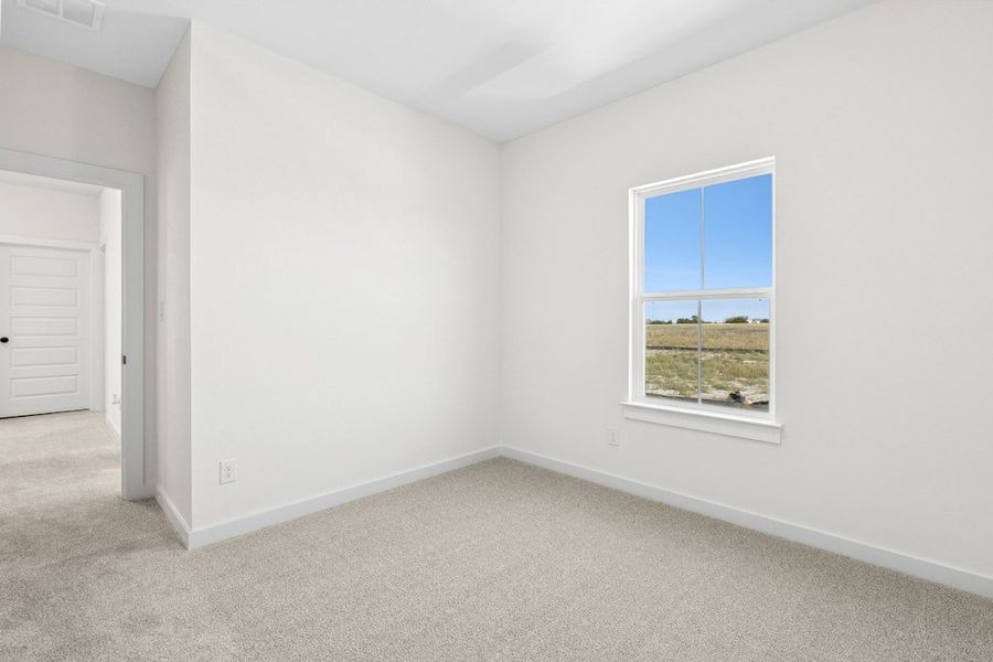 Spacious, unfurnished interior of a new home in University Heights, Round Rock (Image 29).